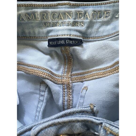American Eagle Jean Shorts Light Wash Hi Rise Shortie Super Stretch Women Size 4 - Picture 5 of 7